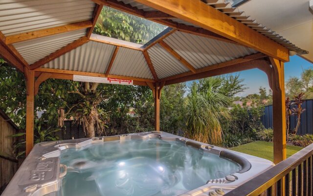 Anaheim Holiday Houses