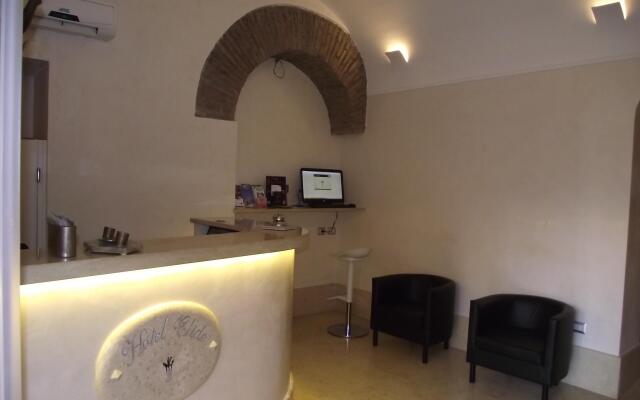 Hotel Elide