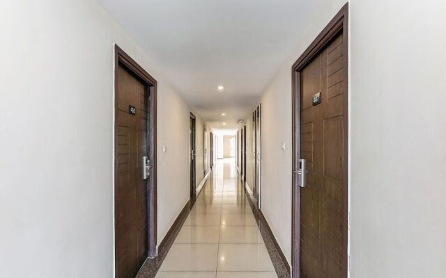 Collection O 50126 Hotel Sk Elegance