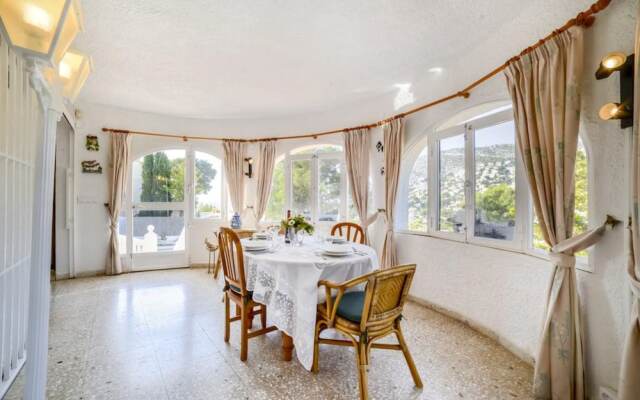Villa - 3 Bedrooms with Pool and WiFi - 107479