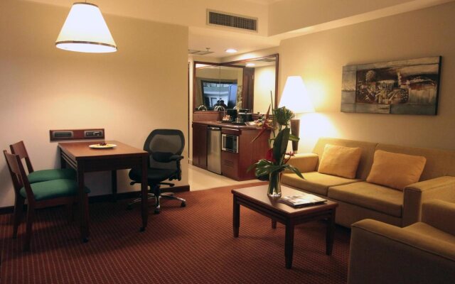 Embassy Suites By Hilton Valencia-Downtown