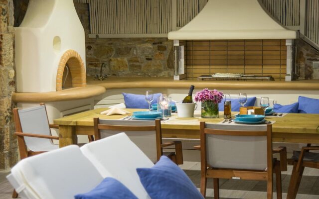Naxos Rock Villas