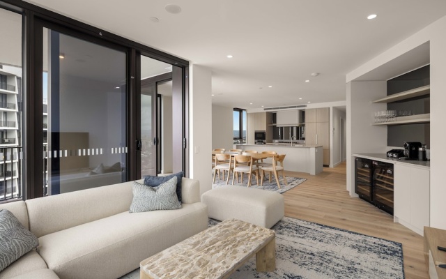 Yves Residences - 2204 – Guest Rooms – Gold Coast