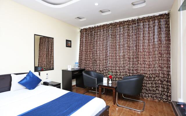 OYO 3393 Midway Inn