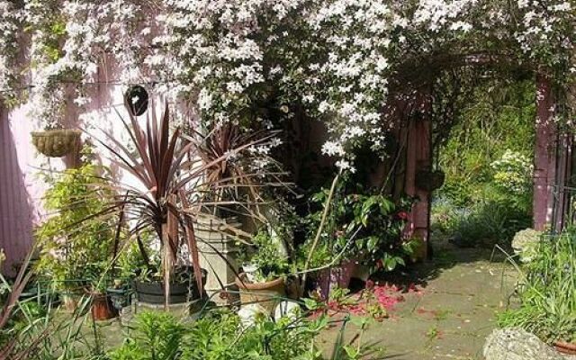 Priory House & Oriental Brew House