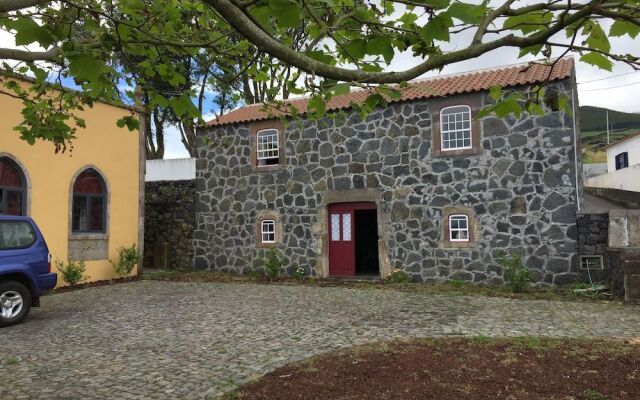 Serreta Island Home AL
