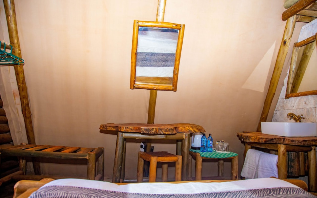 Boma Simba Lodge