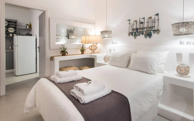Blue Waves Suites & Apartments To Kyma