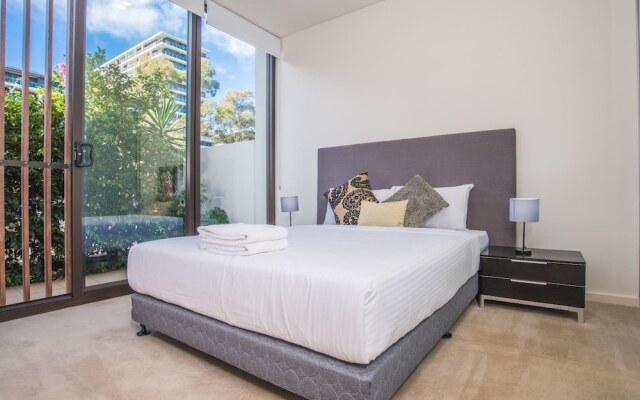 Spacious And Cozy Zetland Apartment