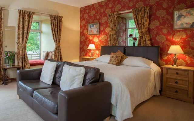 The Coach House Crookham