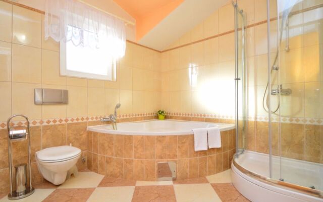 Apartment Mladen Paros 38996