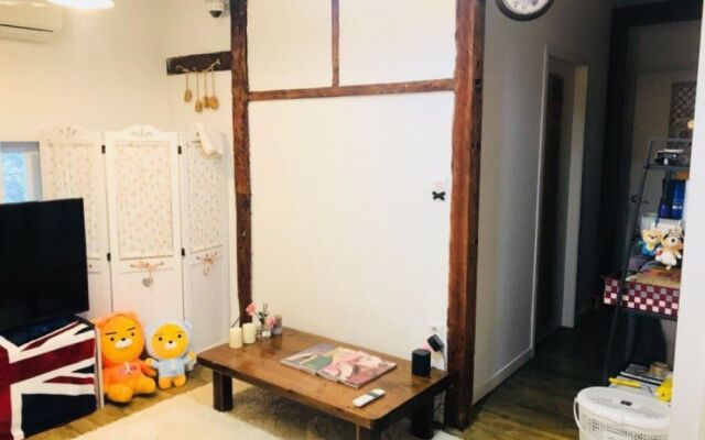 Guesthouse Party-Free Pub - Hostel