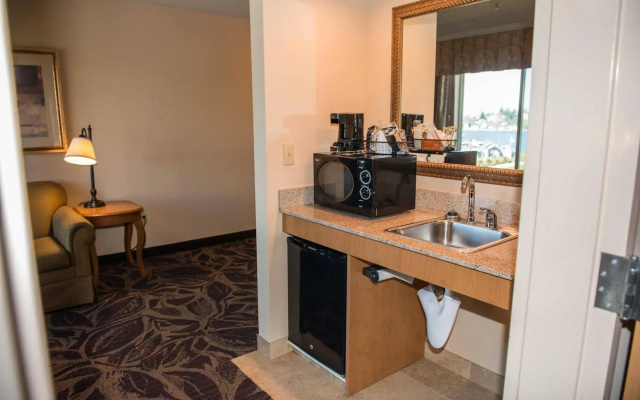 Hampton Inn & Suites Bremerton