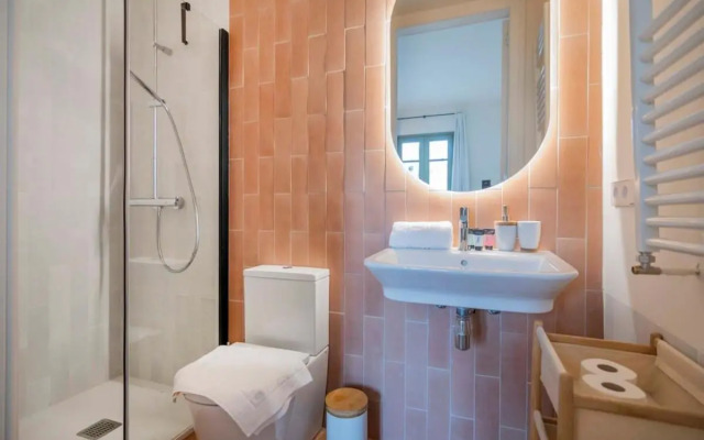 Amazing 5 bedrooms 5 bathrooms by Plaza Catalunya