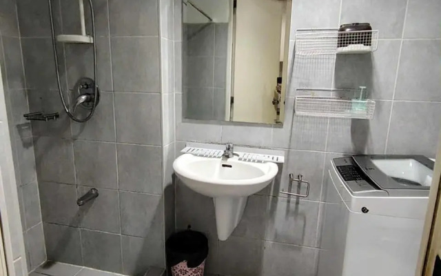 Early Sunrise Condotel at Sea Residences