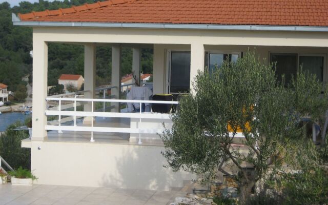 Apartment Meditation