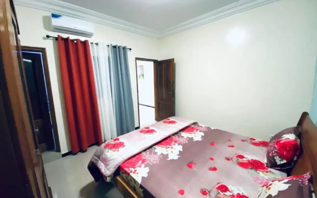 Mam Lovely 3-bed Apartment in Dakar-almadies
