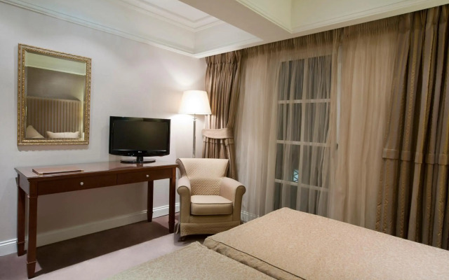 Hera Hotel