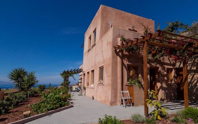 Rosepepper Villa