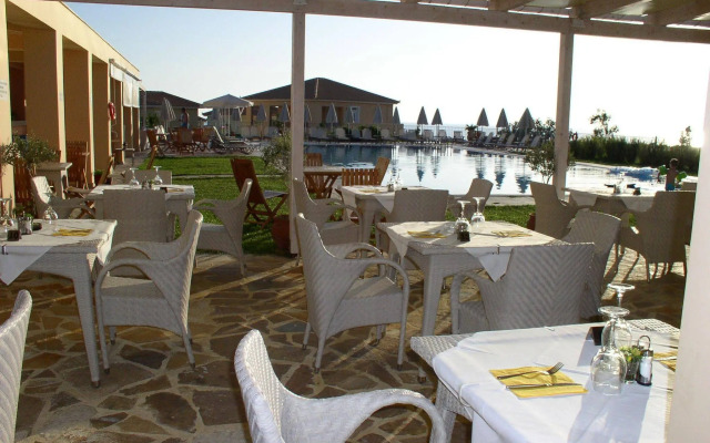 Astra Village Hotel Suites