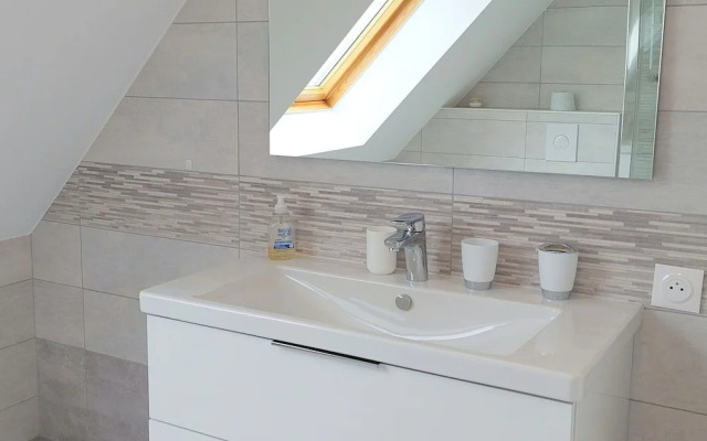 Holiday Home in Plouarzel Near Sandy Beaches