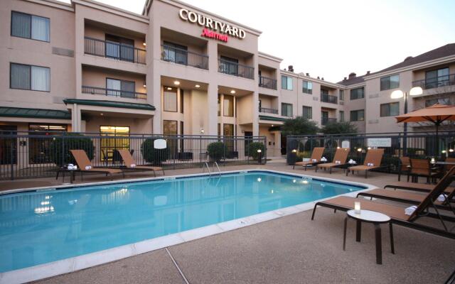Courtyard By Marriott Dallas - Lewisville