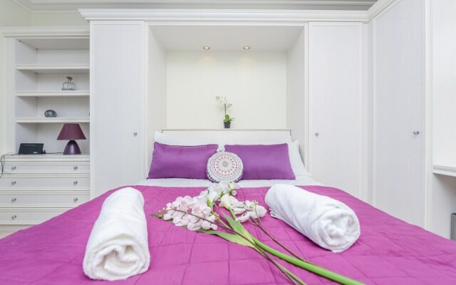 945 - Point west - Studio Apartment