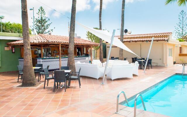Bungalows Los Tucanes 