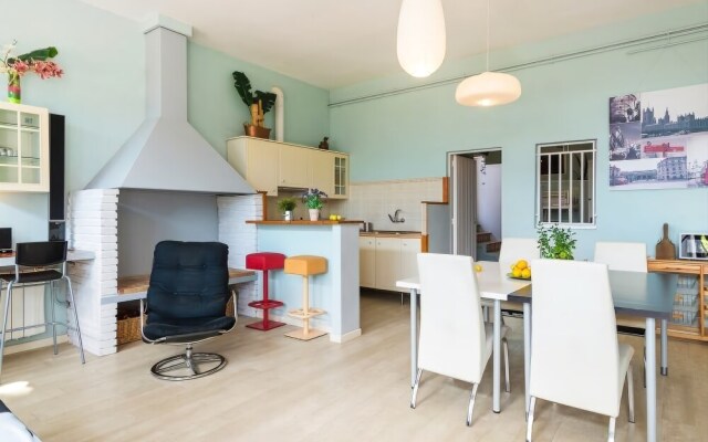 Chic loft mar y montaña