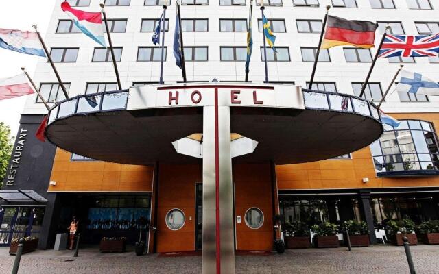 hotelImage