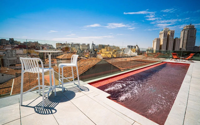 Akeah Hotel Gran Via