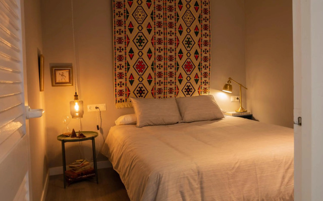 SANTA CRUZ, 1 min Catedral