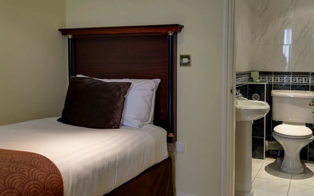 Knights Hill Hotel & Spa