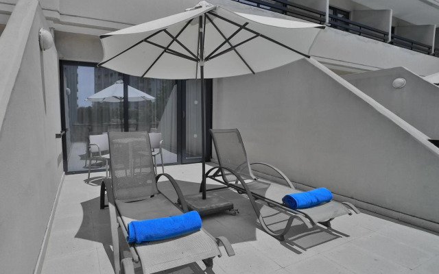 Kapetanios Odysseia Hotel