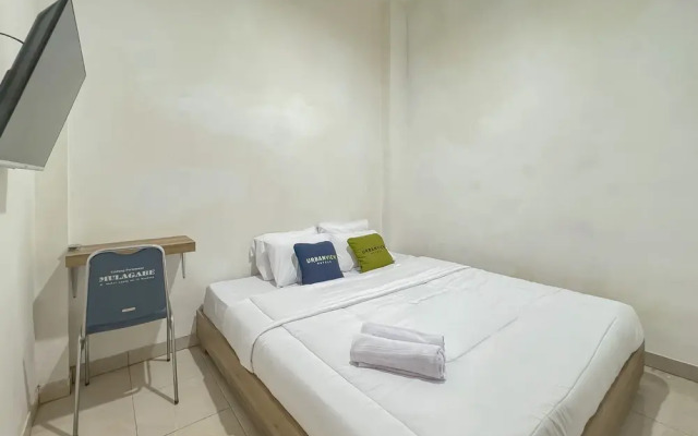 Urbanview Hotel Maharani Garut