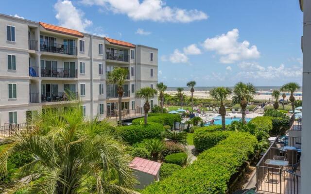 Beach Club # 225