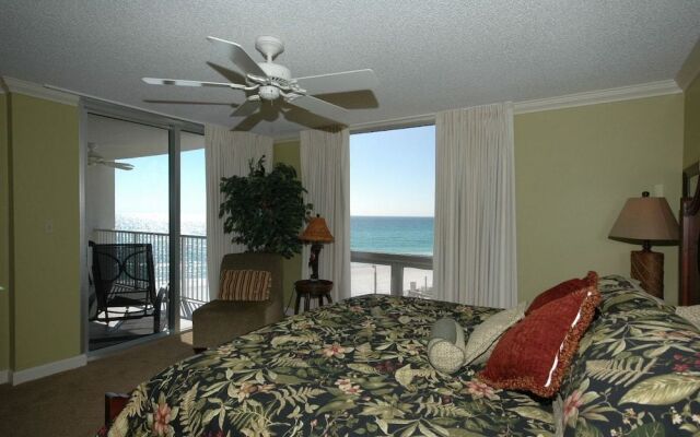 Shoreline 1043 Condo by RedAwning