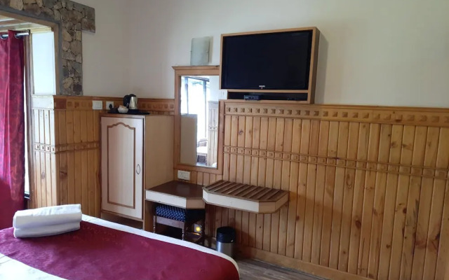 Pine Borough Inn
