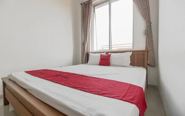 RedDoorz near Pantai Tanjung Pendam 2