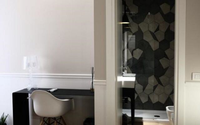 Отель Five Boutique Rooms