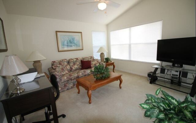 Exotic Nest 5 Bedroom Home by Redawning