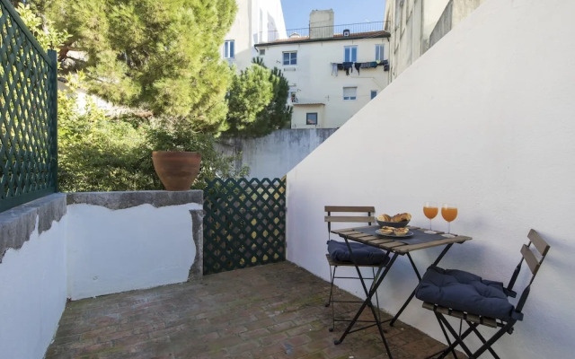 Traditional Duplex Terrace Principe Real