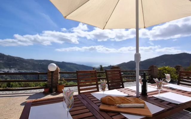 Spacious Villa with Hot Tub in Arenas