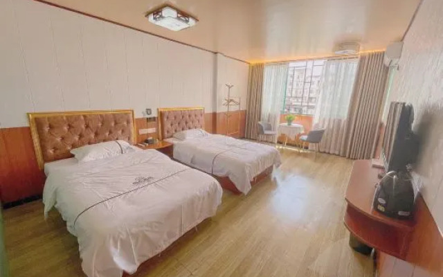 Chongqing Guosong Hotel (Fairy Mountain Town Tourist Reception Center)