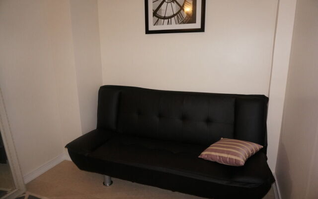Amazing Condo 3 min to the Beach