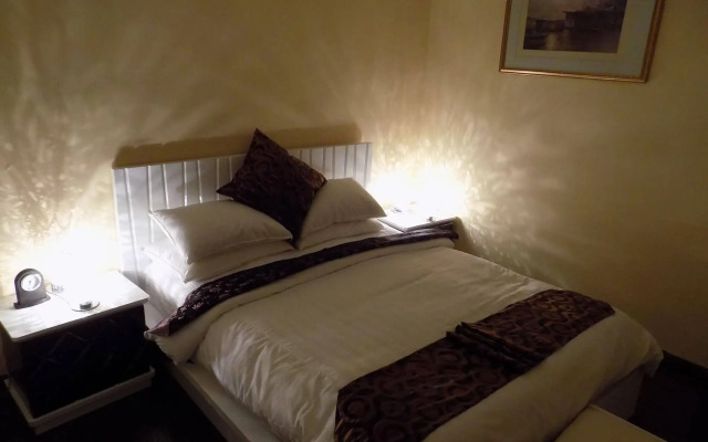 Caravel Suites