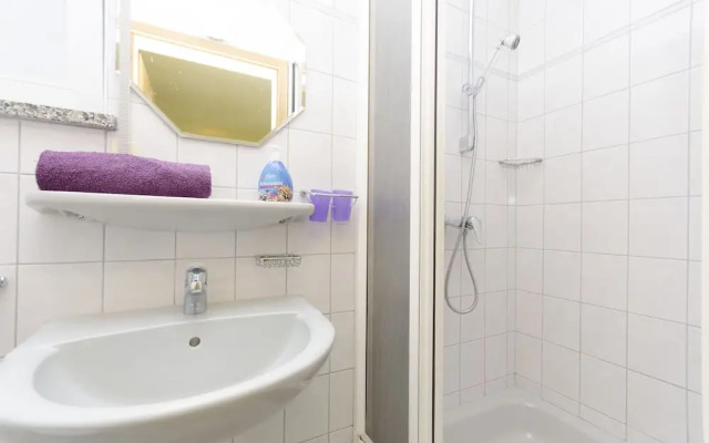 Apartment and Room Ilija