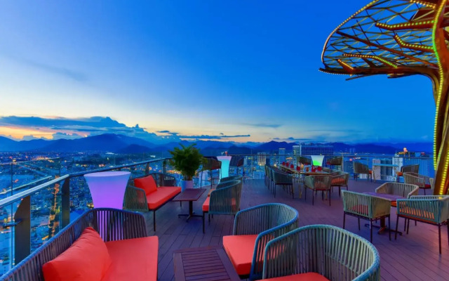 Regalia Gold Hotel