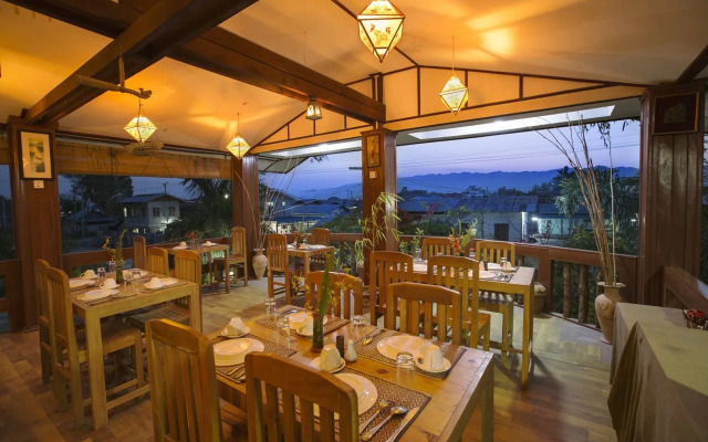 Thiri Nanda Villa