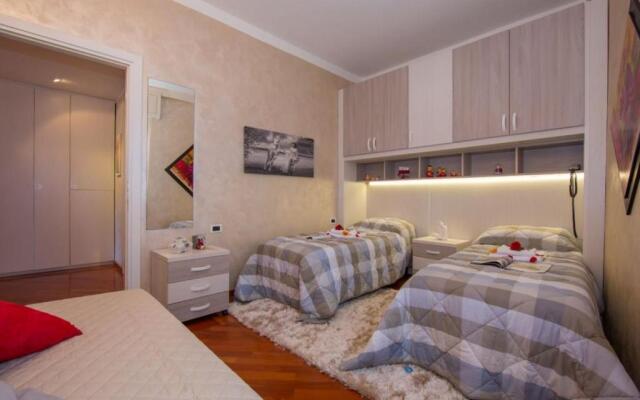 Lo Specchio Sul Lago - By House Of Travelers -